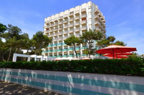  Condominio International  Линьяно Пинета